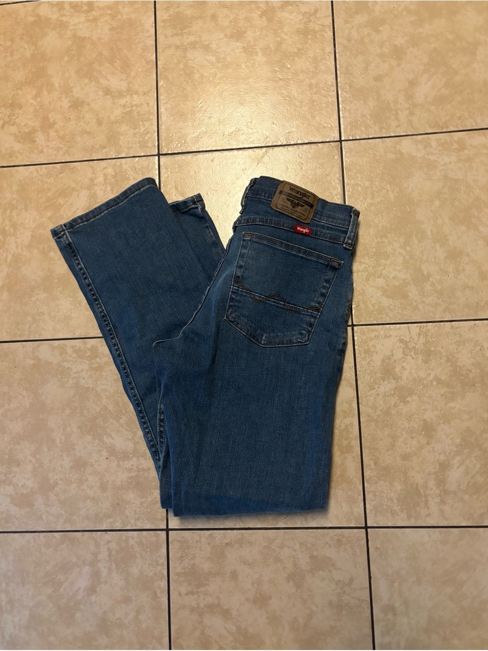 Wrangler Straight Fit Stretch Jeans
